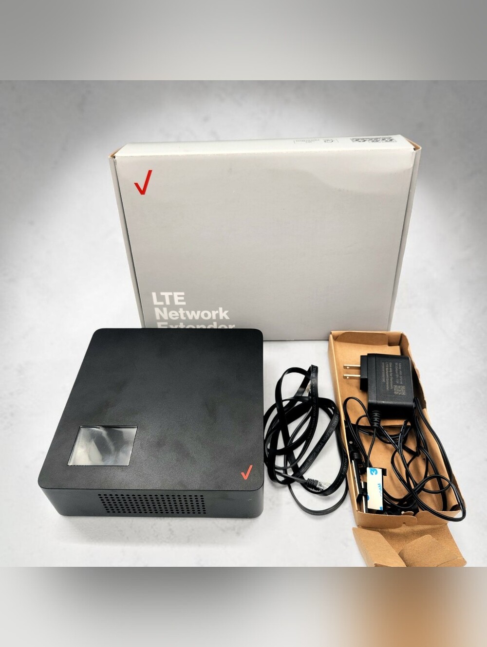 Verizon LTE Network Extender ASKSFE116 See Photos For Info Good Working Conditon